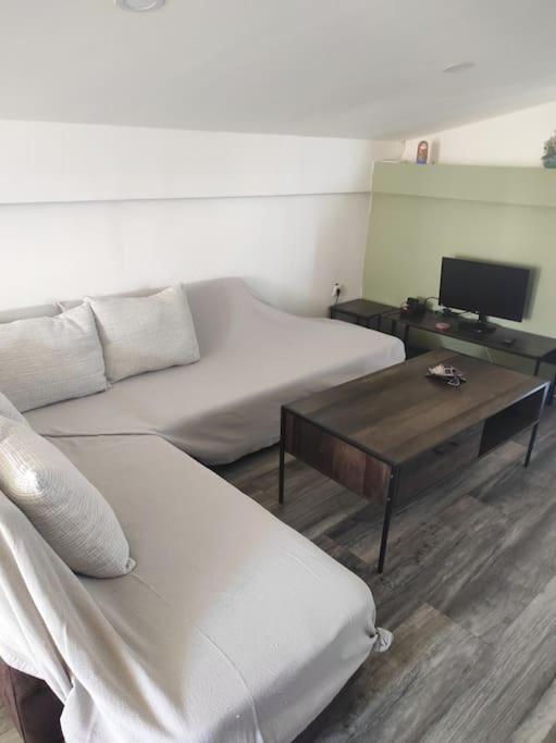 Σοφίτα Καλλύνω Apartment Солун Екстериор снимка